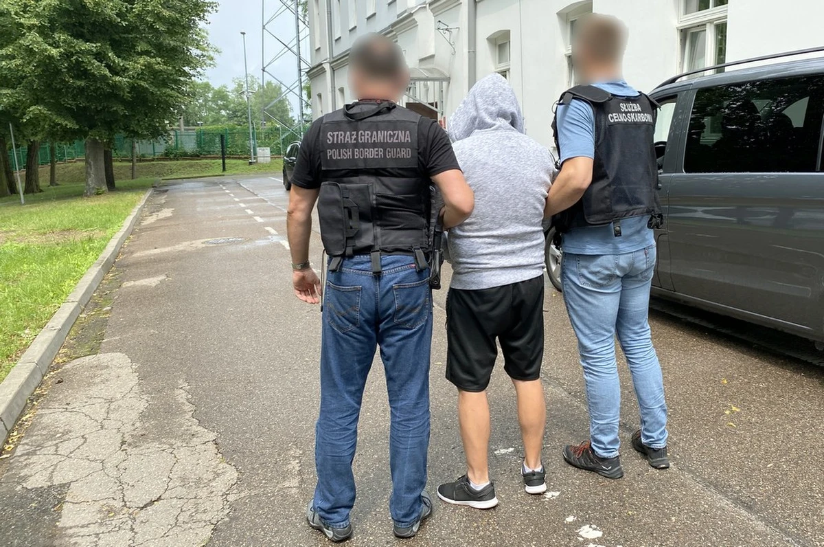 Funkcjonariusze Straży Granicznej  i Krajowej Administracji Skarbowej zatrzymali kolejnych 11 członków zorganizowanej grupy przestępczej odpowiedzialnej m.in. za największy w historii przemyt papierosów z Białorusi do Polski. Gang w latach 2020-2021 przemycił ponad 18,8 mln paczek papierosów czym naraził Skarb Państwa na stratę ponad 437 mln zł.