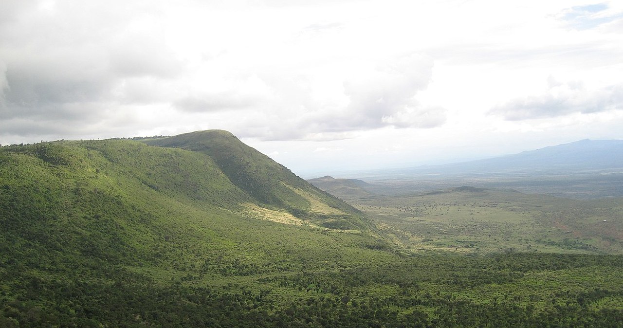 Pod Afryką wykryto superpióropusz magmy. To on rozdziera kontynent
