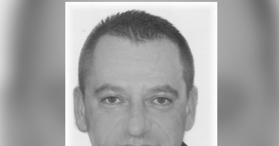 Policjanci z Wydziału Kryminalnego Komendy Miejskiej Policji w Wałbrzychu poszukują zaginionego 52-letniego Roberta Barana. Mieszkaniec Wałbrzycha 4 lipca wyszedł z domu i do tej pory nie nawiązał z nikim kontaktu.