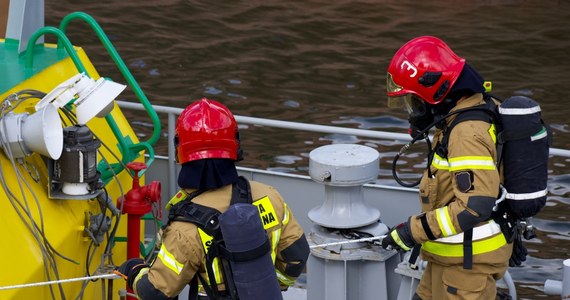 21-letni mężczyzna utonął w rzece Skawie w Zatorze (Małopolskie). Okoliczności wyjaśniają policjanci pod nadzorem prokuratorów z Oświęcimia. 