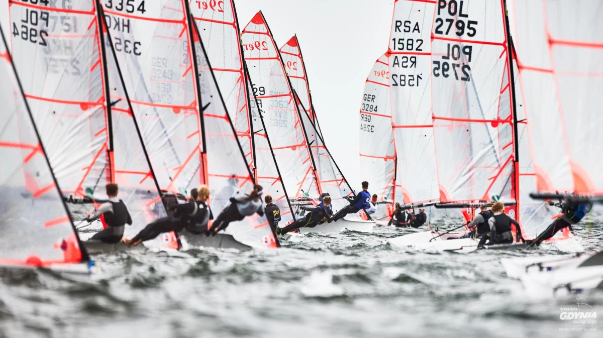 24 edycja Gdynia Sailing Days rozpoczęła się sukcesami polskich załóg. August Sobczak i Krzysztof Królik (Chojnicki Klub Żeglarski) wygrali regaty Pucharu Europy w klasie 29er rozegrane na inaugurację Gdynia Sailing Days. Srebrny medal zdobyła załoga CWM Opti Gdynia, Igor Kawałko i Fabian Kocięda.