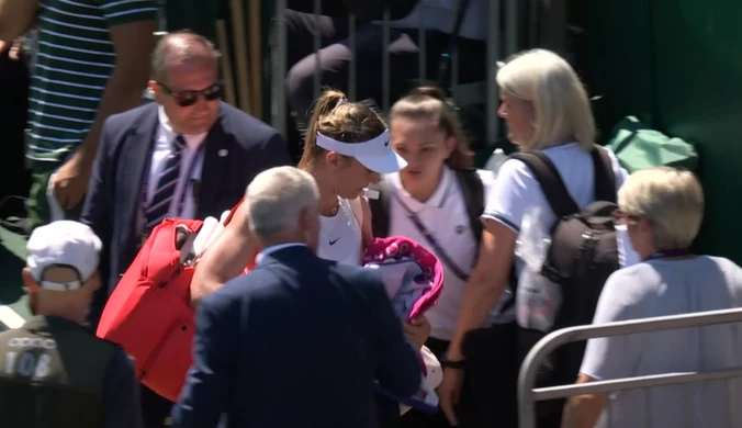 Paula Badosa kreczuje, tym samym pożegnała się z rywalizacją w Wimbledonie. WIDEO