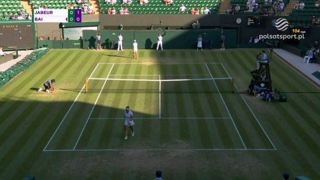 Skrót meczu Wimbledonu Ons Jabeur - Zhuoxuan Bai.