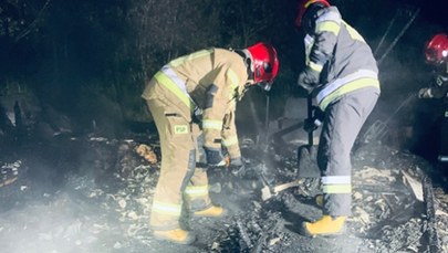 Pożar altany działkowej. W środku ciała trzech osób 