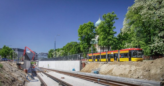 Od soboty, 8 lipca od godziny 22.00 tramwajarze będą pracować na rondzie Tybetu. Kierowcy i pasażerowie komunikacji miejskiej muszą się liczyć z utrudnieniami. To kolejny etap budowy linii tramwajowej na Kasprzaka.