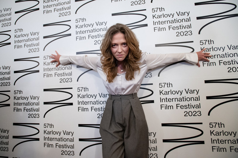 Olga Chajdas zdobyła za swój najnowszy film "Imago" Nagrodę Międzynarodowej Krytyki FIPRESCI na kończącym się Międzynarodowym Festiwalu w Karlowych Warach. Produkcja zwyciężyła również w rankingu krytyków FIPRESCI z całego świata w sekcji "Proxima" na stronie Film New Europe. Główną rolę w produkcji gra Lena Góra ("Roving Woman"), która jest również współscenarzystką filmu "Imago".