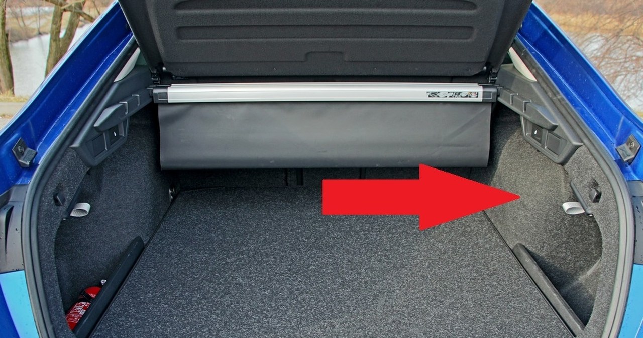 Do czego służy tajemnicza linka w bagażniku samochodu? Ma jedno zastosowanie