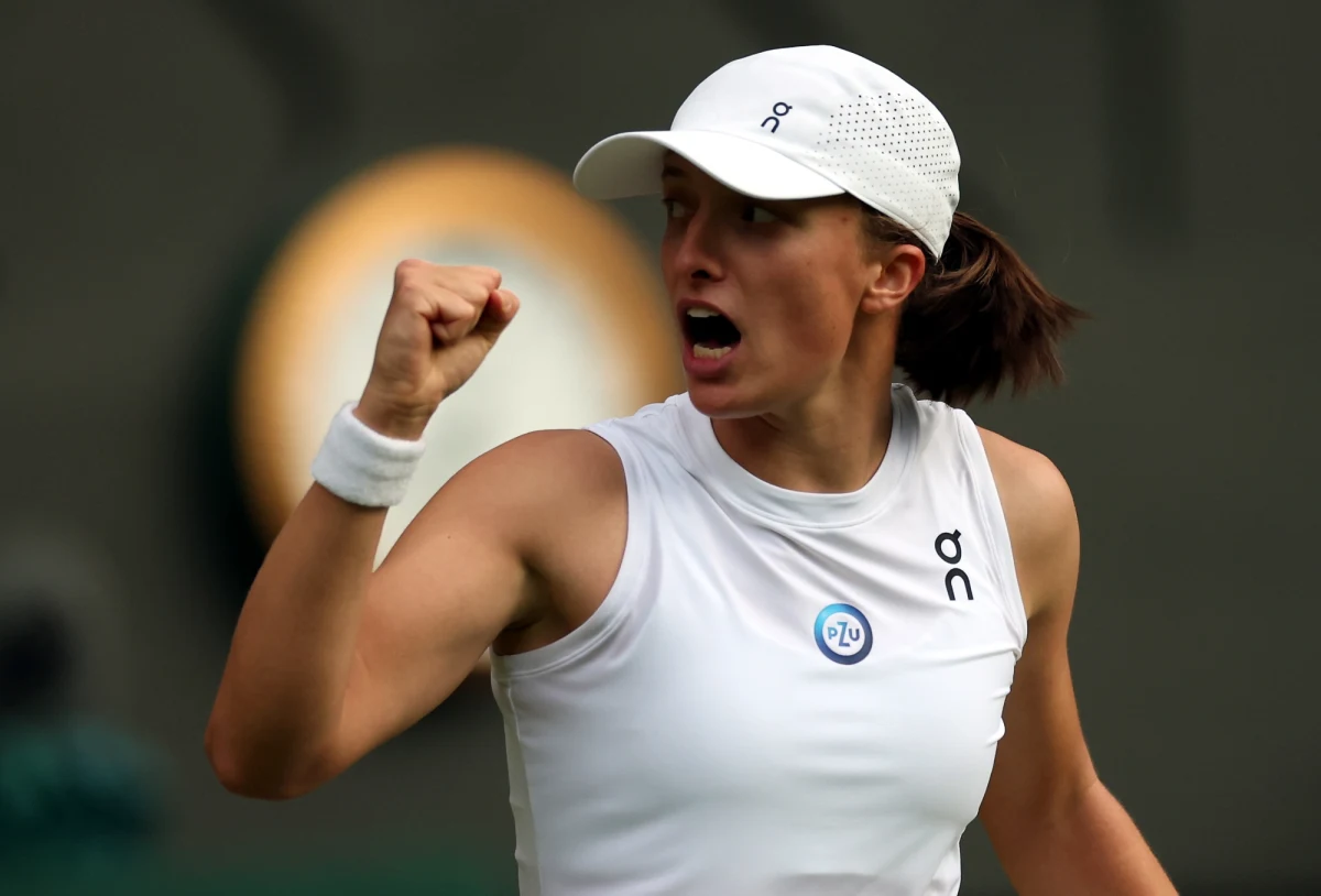 "Bez dwóch zdań ten mecz był najtrudniejszy (na tegorocznym Wimbledonie – przyp. red.)" - tak Iga Świątek mówiła po wygranej ze Szwajcarką Belindą Bencic. Świątek po raz pierwszy awansowała do ćwierćfinału wielkoszlemowego Wimbledonu. Spotkanie trwało ponad 3 godziny. 