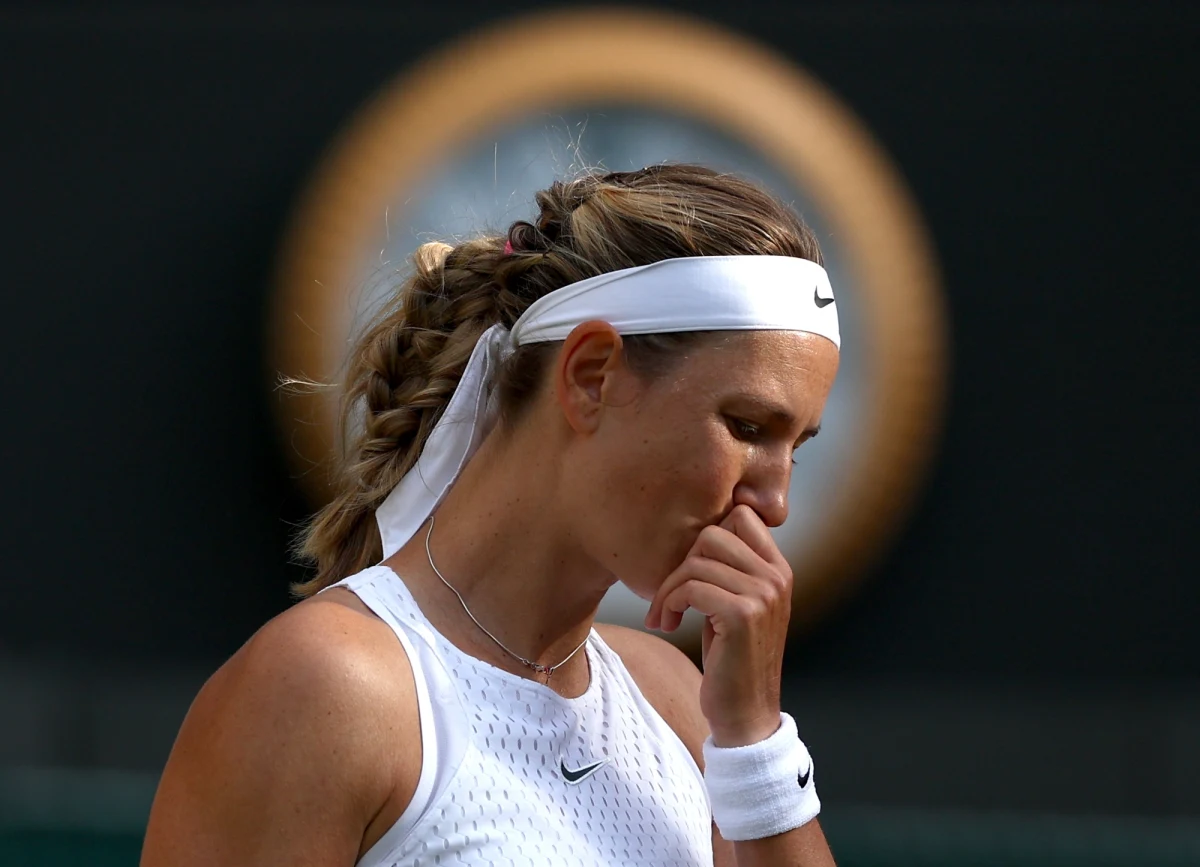 Białoruska tenisistka wygwizdana na Wimbledonie po przegranym meczu z Ukrainką. Wiktoria Azarenka zeszła z murawy bez tradycyjnego pożegnania z rywalką, Eliną Switoliną. To smutna konsekwencja rosyjskiej agresji na ojczyznę zwyciężczyni. Wojna zderza się w ten sposób z tenisem. 
