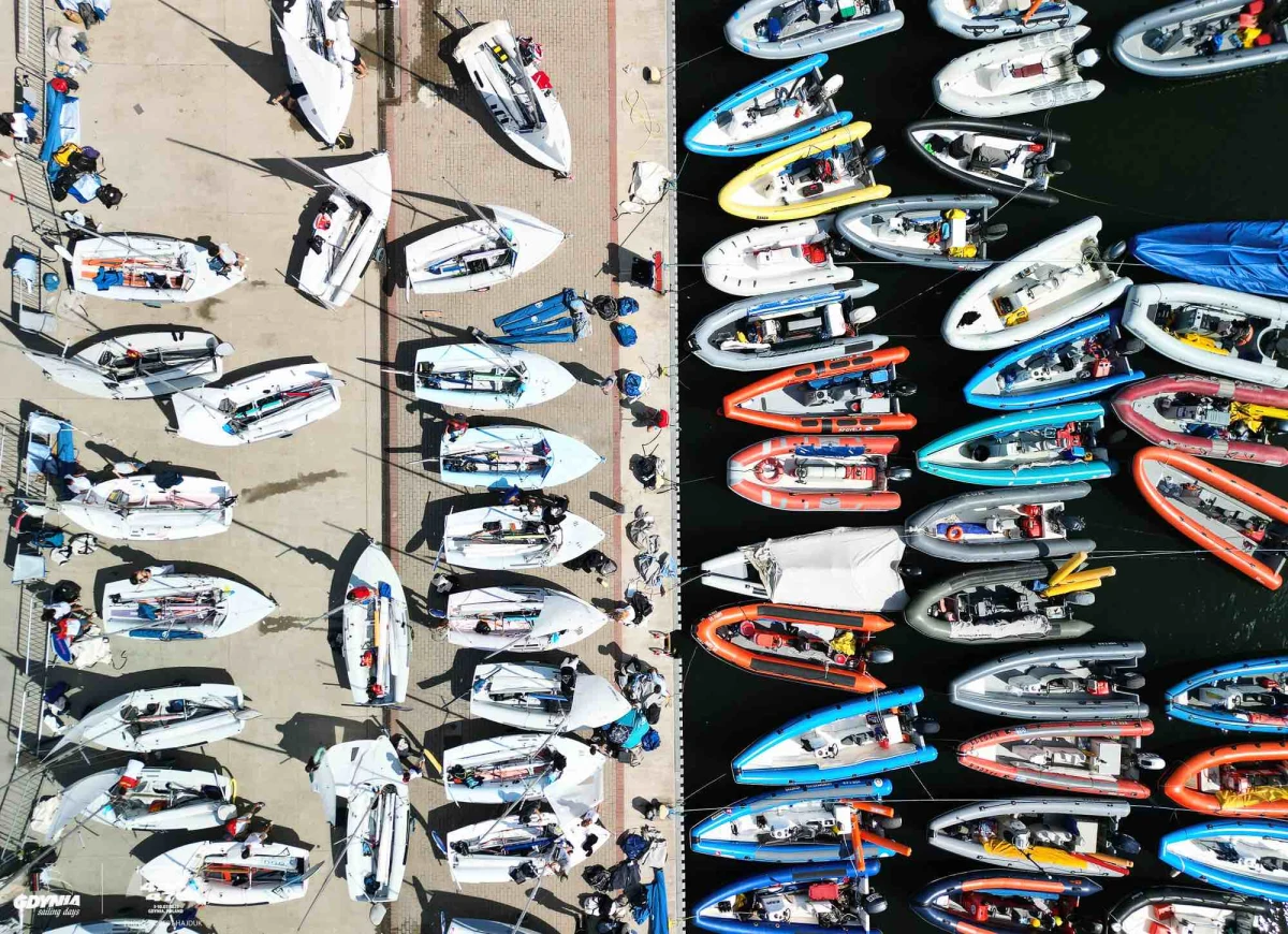 W poniedziałek w Gdyni zakończyły się mistrzostwa Europy juniorów w klasach 420 i 470. Była to pierwsza impreza rangi mistrzowskiej podczas tegorocznej edycji Gdynia Sailing Days. Polacy zakończyli rywalizację bez medali, ale zaprezentowali się z dobrej strony. W obu klasach na starcie stanęło 208 załóg z ponad 20 krajów.