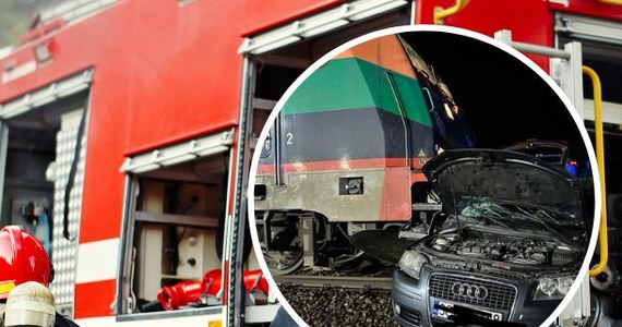 Około 1 w nocy doszło do poważnego wypadku na przejeździe kolejowym między Częstochową, a Blachownią.  Samochód osobowy wjechał prosto pod pociąg, kierowca w ciężkim stanie trafił do szpitala.