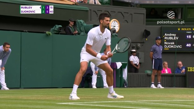 Skrót meczu Wimbledonu Andriej Rublow - Novak Djoković.