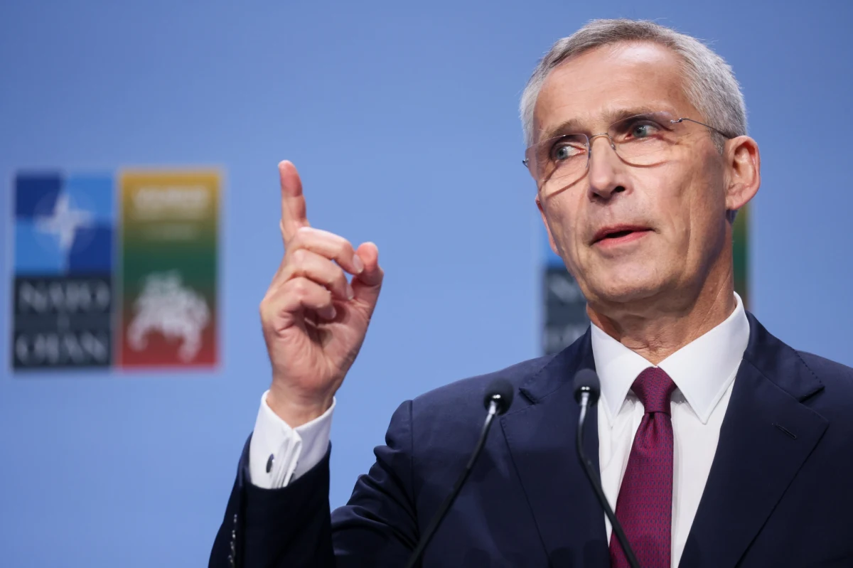 Sojusz Północnoatlantycki musi przejść niezbędne reformy, by sprostać wyzwaniom rzuconym przez Rosję Władimira Putina. Przez lata członkowie NATO czuli się bezpiecznie. Wojna w Ukrainie zmąciła ten spokój. Zmiany w strukturach Paktu będą mieć charakter fudamentalny.