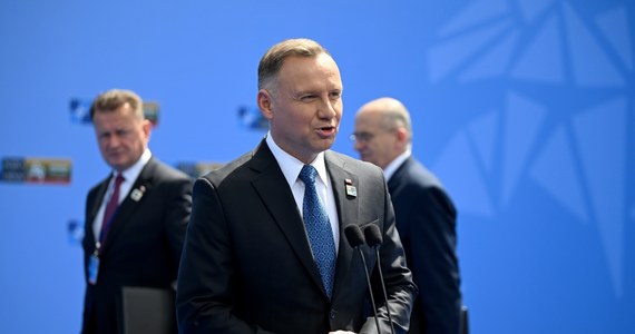 "Przyjęcie do NATO Ukrainy – czyli wielkiego państwa z doświadczoną bojowo armią – będzie w przyszłości dla Sojuszu ogromnym wzmocnieniem" – powiedział prezydent Andrzej Duda przed rozpoczęciem obrad drugiego dnia szczytu NATO w Wilnie. Zapowiedział, że po szczycie zwoła Radę Bezpieczeństwa Narodowego.