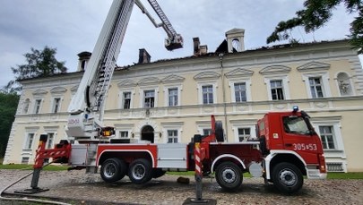 Pożar pałacu w Konarzewie. Trwa szacowanie strat