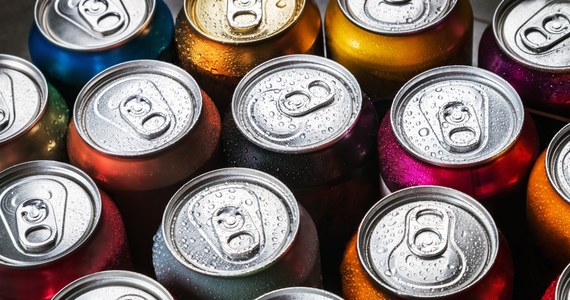 Sejmowa Komisja Zdrowia opowiedziała się w środę za projektem przewidującym zakaz sprzedaży napojów z dodatkiem tauryny i kofeiny, tzw. energetyków, osobom do 18. roku życia. Zrezygnowano z zakazu reklamy i promocji, przepisy te zostały wykreślone.