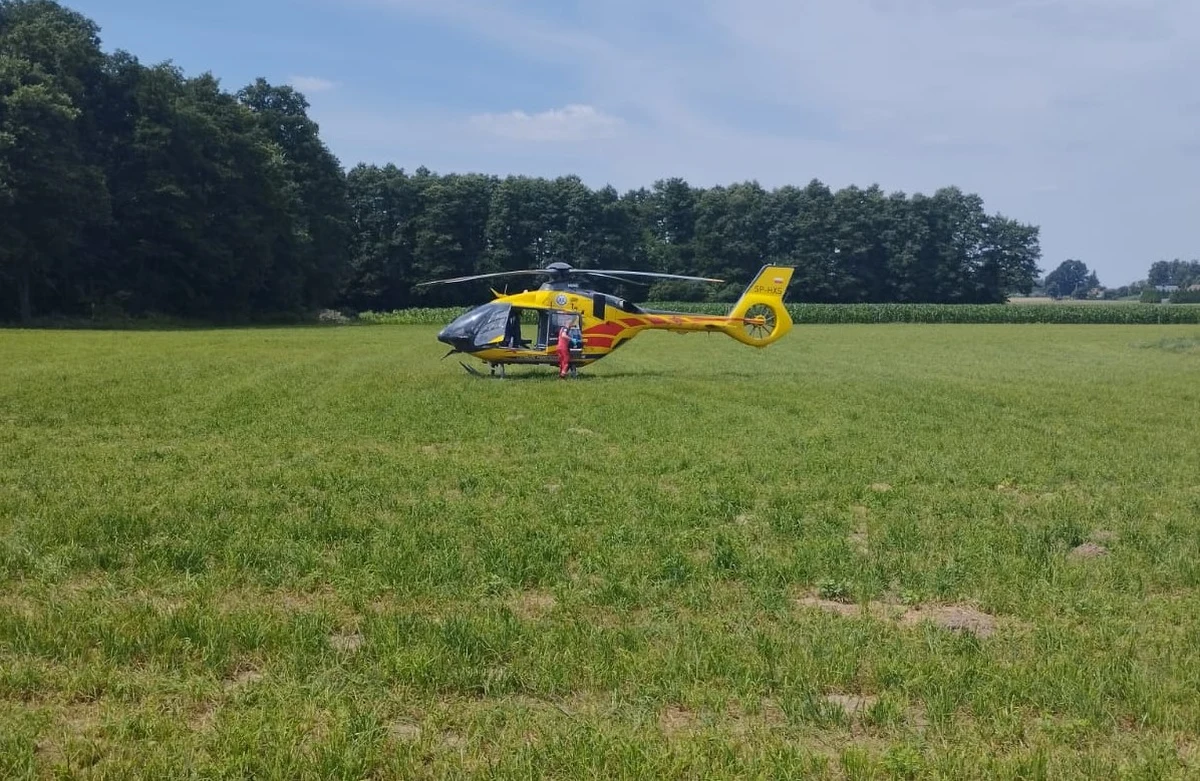 We wtorek w miejscowości Popławy-Rogale w województwie lubelskim doszło do wypadku z udziałem 11-latka. Chłopiec jadący hulajnogą został potrącony przez samochód. Śmigłowcem Lotniczego Pogotowia Ratunkowego przewieziono go do szpitala.