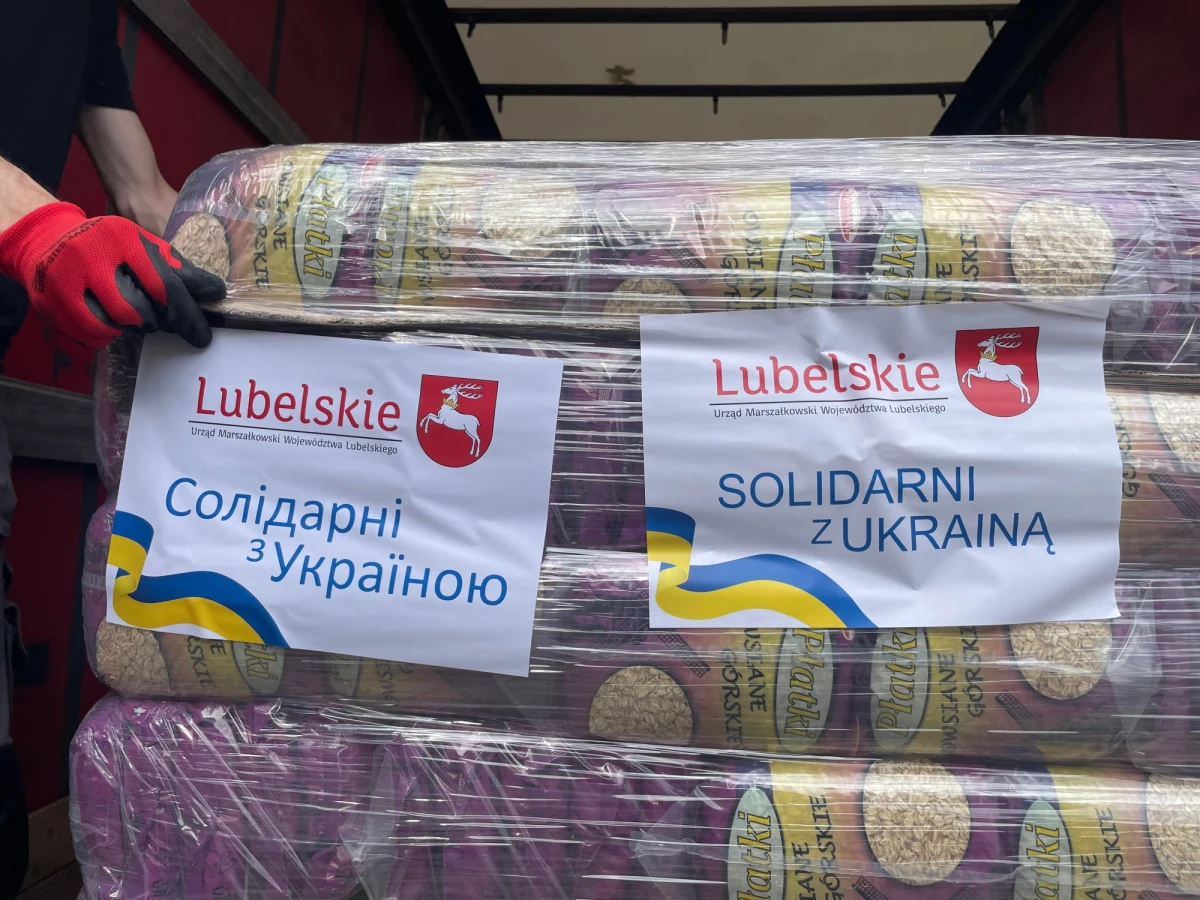 Żywność, artykuły higieny osobistej i agregaty prądotwórcze zostały wysłane z Lublina w kolejnym transporcie z pomocą humanitarną dla mieszkańców obwodu ługańskiego. Samorząd województwa lubelskiego zakupił konkretne produkty i sprzęt, których najbardziej potrzebują. Wartość darów to ponad 200 tys. złotych. 