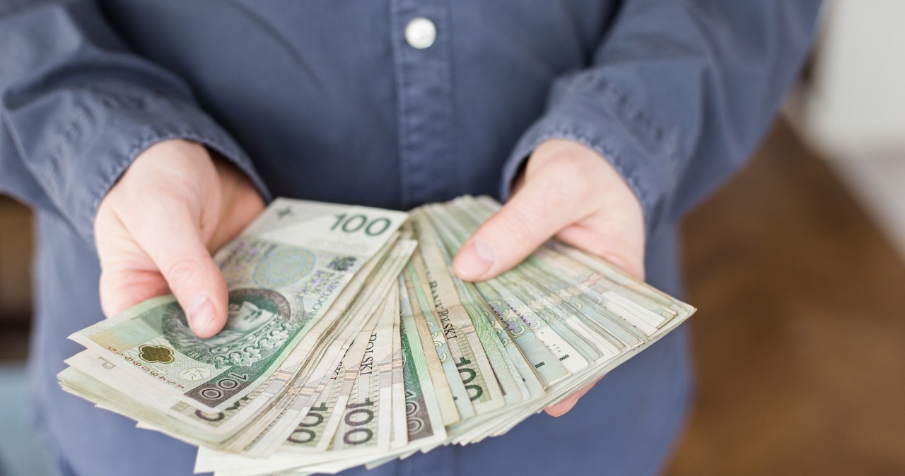 ​Nawet 3,5 tys. zł na ferie z dzieckiem. Sprawdź, czy przysługują ci te pieniądze