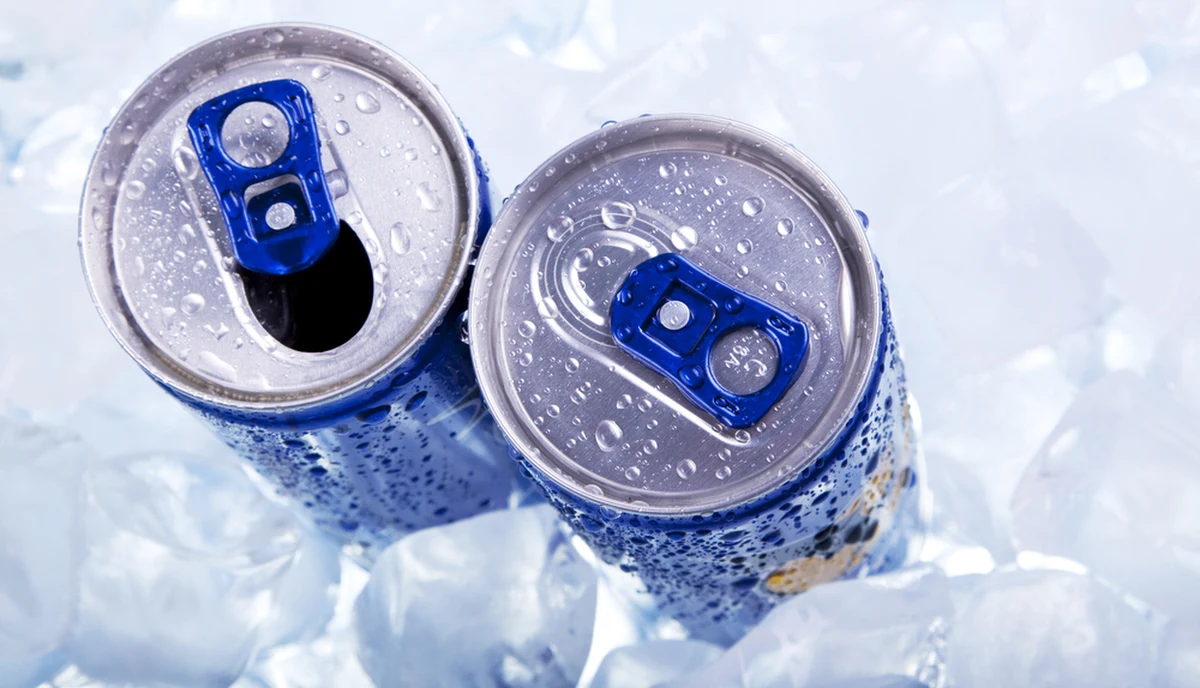 Sejm postanowił, że osoby poniżej 18. roku życia nie kupią napojów energetycznych w szkołach i innych placówkach oświatowych, a także w automatach. Za uchwaleniem nowelizacji ustawy o zdrowiu publicznym głosowało 278 posłów, przeciw było 12, a 162 wstrzymało się od głosu.