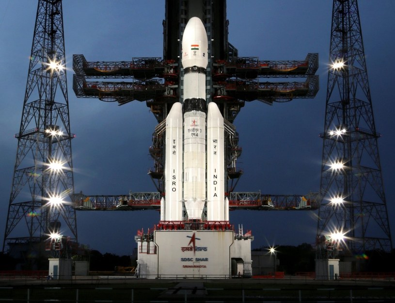 Indie po raz kolejny spróbują dołączyć do elitarnego grona krajów, którym udało się przeprowadzić misję lądowania na Księżycu - start Chandrayaan-3 zaplanowany jest na dziś, na godz. 11:00 naszego czasu. 
