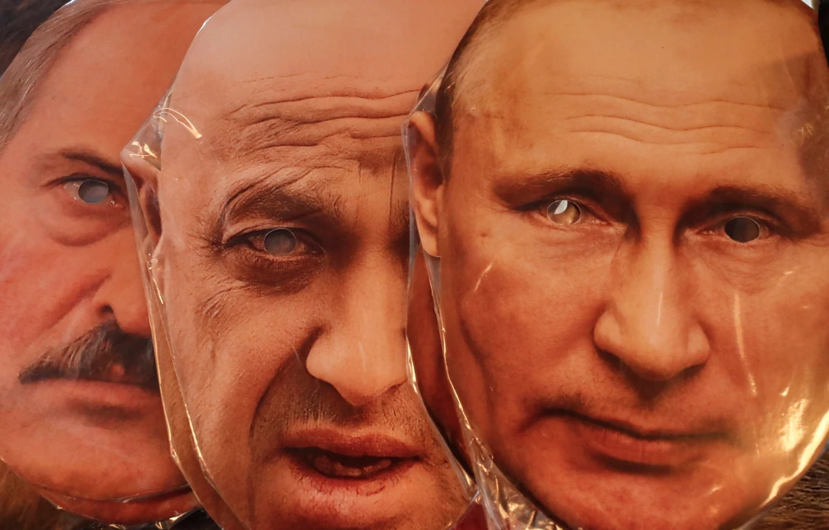 Pięć dni po nieudanej próbie buntu w Rosji jego przywódca Jewgienij Prigożyn miał spotkać się z Władimirem Putinem, który zaproponował, żeby  dowodzeni przez Prigożyna bojownicy z Grupy Wagnera walczyli  strukturach rosyjskiej armii. Szef wagnerowców odrzucił propozycję - twierdzi brytyjska telewizja Sky News, powołując się na media rosyjskie. 
