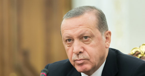 Prezydent Turcji Recep Tayyip Erdogan powiedział, że porozumiał się z Władimirem Putinem w sprawie umowy zbożowej. Dotyczy ona eksportu ukraińskiego zboża przez Morze Czarne.