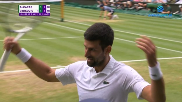 Fragment finałowego starcia Wimbledonu pomiędzy Carlosem Alcarazem i Novakiem Djokoviciem.