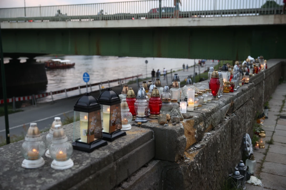 ​Krakowska policja praktycznie co weekend prowadzi działania, które mają zapobiegać nielegalnym wyścigom. Tylko w nocy z piątku na sobotę wystawiła mandaty na ponad 16 tys. zł.
