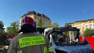 Pożar kampera na parkingu. Zginęły dwie osoby