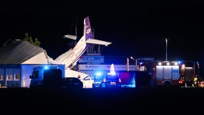 Samolot runął na hangar. 5 osób nie żyje