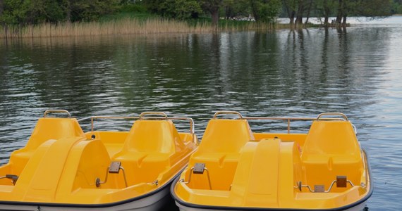 34-latka i jej mąż pływali rowerem wodnym, mając po ponad 3 promile alkoholu w organizmie. Razem z nimi pływał ich 9-letni syn. Do zdarzenia doszło w miejscowości Łuków (woj. lubelskie).