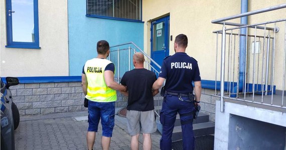Policjanci z Łodzi zatrzymali 32-latka podejrzewanego o przestępstwo seksualne. Mężczyzna ukrywał się przed wymiarem sprawiedliwości. Od roku zmieniał miejsce zamieszkania i odciął się od najbliższych.