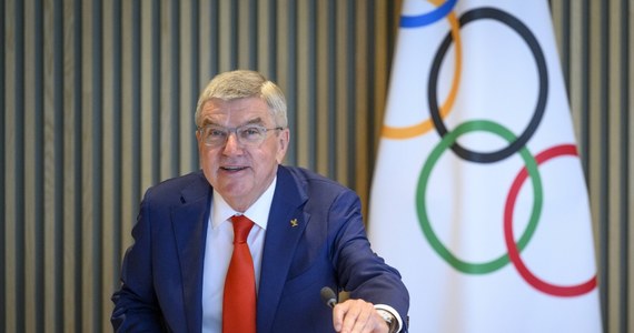 Szef Międzynarodowego Komitetu Olimpijskiego Thomas Bach jest sceptycznie nastawiony do wykluczania z rywalizacji sportowców z Rosji czy Białorusi. Nie można ich karać za działania ich rządów - powiedział Niemiec, mając na myśli agresję na Ukrainę. 