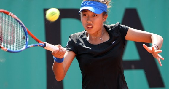 Chińska tenisistka Zhang Shuai może się czuć oszukana. W trakcie meczu pierwszej rundy turnieju w Budapeszcie sędzia niesłusznie podjął decyzję na korzyść reprezentantki gospodarzy. Chinka długo protestowała i ostatecznie poddała spotkanie. Żegnały ją gwizdy. 