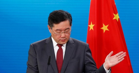 Obsesja na punkcie tajemnicy panująca w Komunistycznej Partii Chin powoduje, że mnożą się spekulacje wobec zniknięcia chińskiego ministra spraw zagranicznych Qin Ganga - stwierdza magazyn "Foreign Policy".