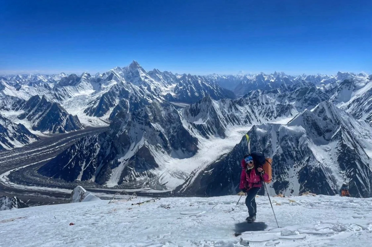 Skialpinistka Anna Tybor jako pierwsza kobieta na świecie zjechała z Broad Peaka na granicy Chin i Pakistanu (8051 m n.p.m.) - poinformowano w komunikacie biura prasowego Polki.