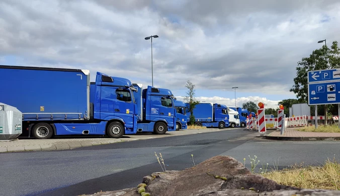 Strajk pracowników polskiej firmy transportowej. Kierowcy żądają zapłaty