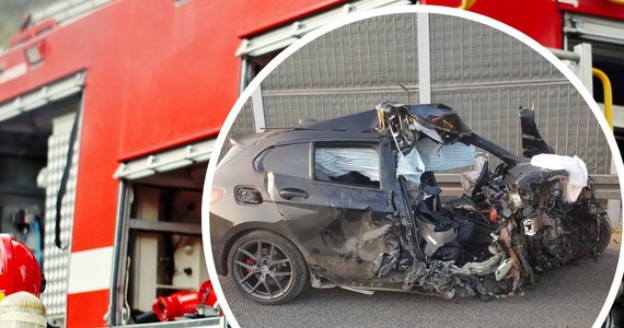 Jedna osoba zginęła w wypadku, do którego doszło w niedzielę nad ranem na trasie A4, na odcinku Kraków - Bochnia w pobliżu w. Bochnia (woj. małopolskie). O zdarzeniu poinformowała Generalna Dyrekcja Dróg Krajowych i Autostrad.