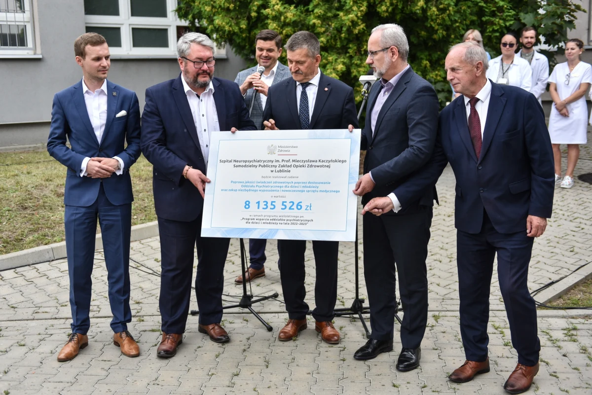 Ponad 8 milionów złotych otrzymał Szpital Neuropsychiatryczny w Lublinie. Pieniądze przekazało Ministerstwo Zdrowia, a zostaną przeznaczone na gruntowny remont oddziału dziecięcego i młodzieżowego.