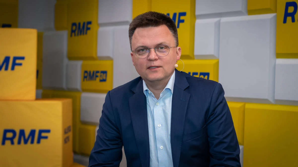 Posunięto się o kilka kolejnych okręgów – mówi Szymon Hołownia lider Polski 2050 pytany o wczorajsze negocjacje w sprawie paktu senackiego opozycji. Mamy mieć w tych dniach spotkania liderów i jest szansa na to, mam nadzieję, że w najbliższych dniach pakt senacki może zostać dopięty – zaznacza. 