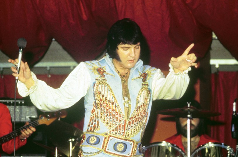 Temat burzliwego życia Elvisa oraz jego śmierci wraca do mediów regularnie co jakiś czas. O tym, jak wyglądały ostatnie lata króla rock and rolla opowiedziała jego ostatnia partnerka, narzeczona Ginger Alden. Kobieta podzieliła się smutnym wyznaniem. 