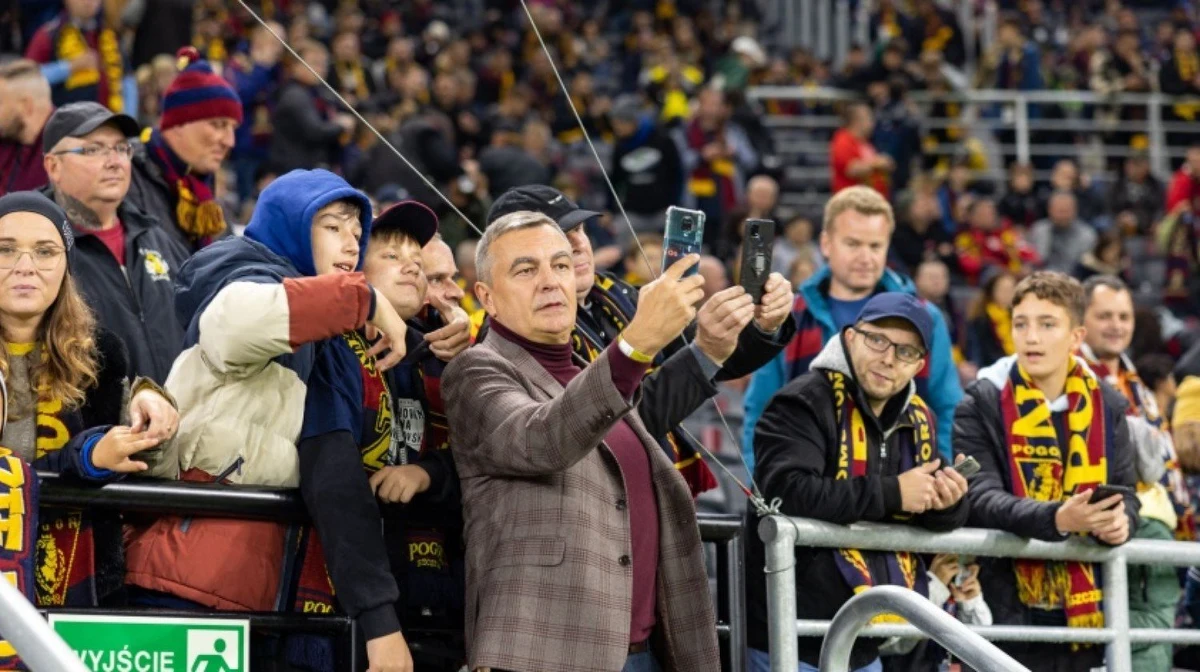 Legenda Pogoni Szczecin walczy o zdrowie i życie. Robert Dymkowski, jeden z najlepszych zawodników w historii drużyny zachorował. Były piłkarz poinformował, że wykryto u niego stwardnienie zanikowe boczne.