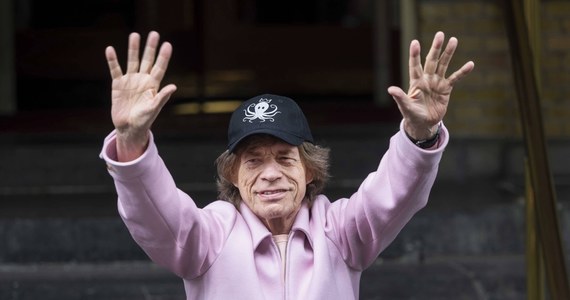Urodził się 26 lipca 1943 r. w Dartford w Wielkiej Brytanii. Mick Jagger (Michael Philip Jagger) kończy... 80 lat. Co by o nim nie powiedzieć i nie napisać to i tak wypadnie nijak w porównaniu do życiowych i muzycznych przygód Brytyjczyka, któremu sama królowa nadała tytuł "Sir". 