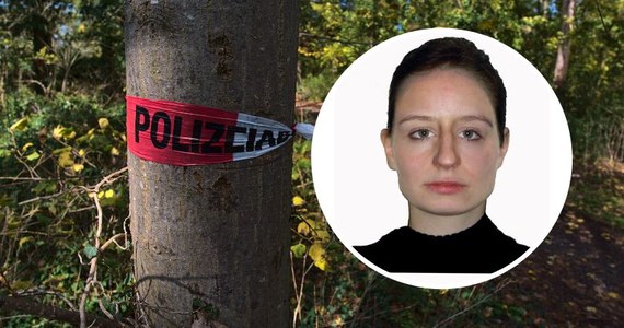 To było nie tylko makabryczne zabójstwo, ale także tajemnicze. Doszło do niego 26 lat temu, a do dziś nie wiadomo, kim jest ofiara – młoda kobieta, która została zgwałcona, a następnie podpalona żywcem. Jedno jest pewne, jeśli ktoś ją rozpozna, wiadomo będzie, kim jest jej oprawca.