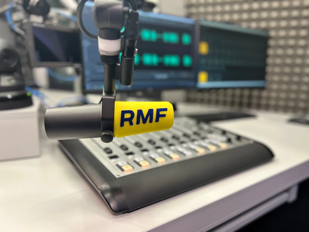 W maju radio RMF FM ponownie zdobyło tytuł najbardziej opiniotwórczego medium w Polsce. RMF FM jest jedyną stacją radiową, która znalazła się w tym miesiącu w zestawieniu TOP 10 najczęściej cytowanych redakcji przygotowanym przez Instytut Monitorowania Mediów (IMM).