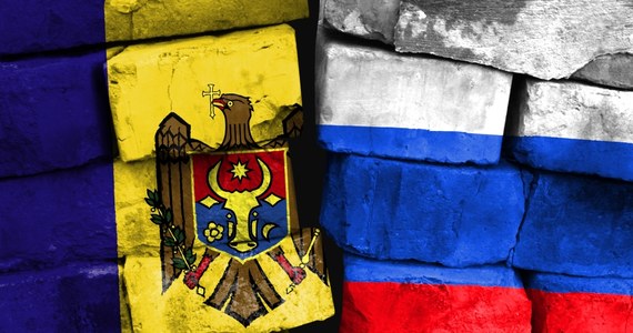 Do 15 sierpnia Mołdawię musi opuścić 45 dyplomatów i pracowników technicznych ambasady Rosji w Kiszyniowie - poinformowało w środę mołdawskie MSZ; nie wyszczególniono po ile osób z tych dwóch kategorii personelu ma opuścić Mołdawię.