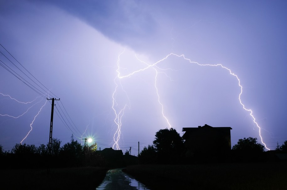 Nocne burze i ulewy. Są ostrzeżenia IMGW