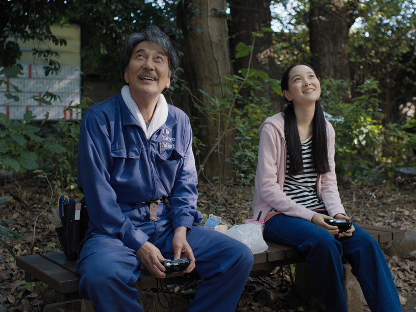 Japońskie Stowarzyszenie Producentów Filmowych wybrało film "Perfect days", wyreżyserowany przez Niemca Wima Wendersa, jako kandydata Japonii w rywalizacji o Oscara w kategorii najlepszy film międzynarodowy. To pierwszy raz w historii, gdy Kraj Kwitnącej Wiśni będzie reprezentował film, za którym stoi obcokrajowiec.