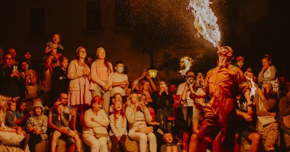28 lipca w Lublinie startuje największy w Polsce festiwal sztuki cyrkowej. Carnaval Sztukmistrzów zgromadzi artystów cyrkowych z całego świata - akrobatów, klownów i muzyków. W związku z tym wydarzeniem należy spodziewać się utrudnień w ruchu na terenie miasta.